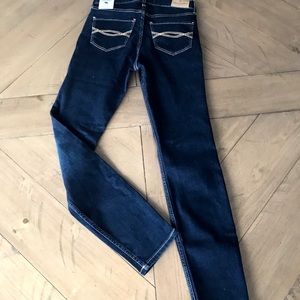 NWT Girls Skinny High Rise Abercrombie Jeans 11/12